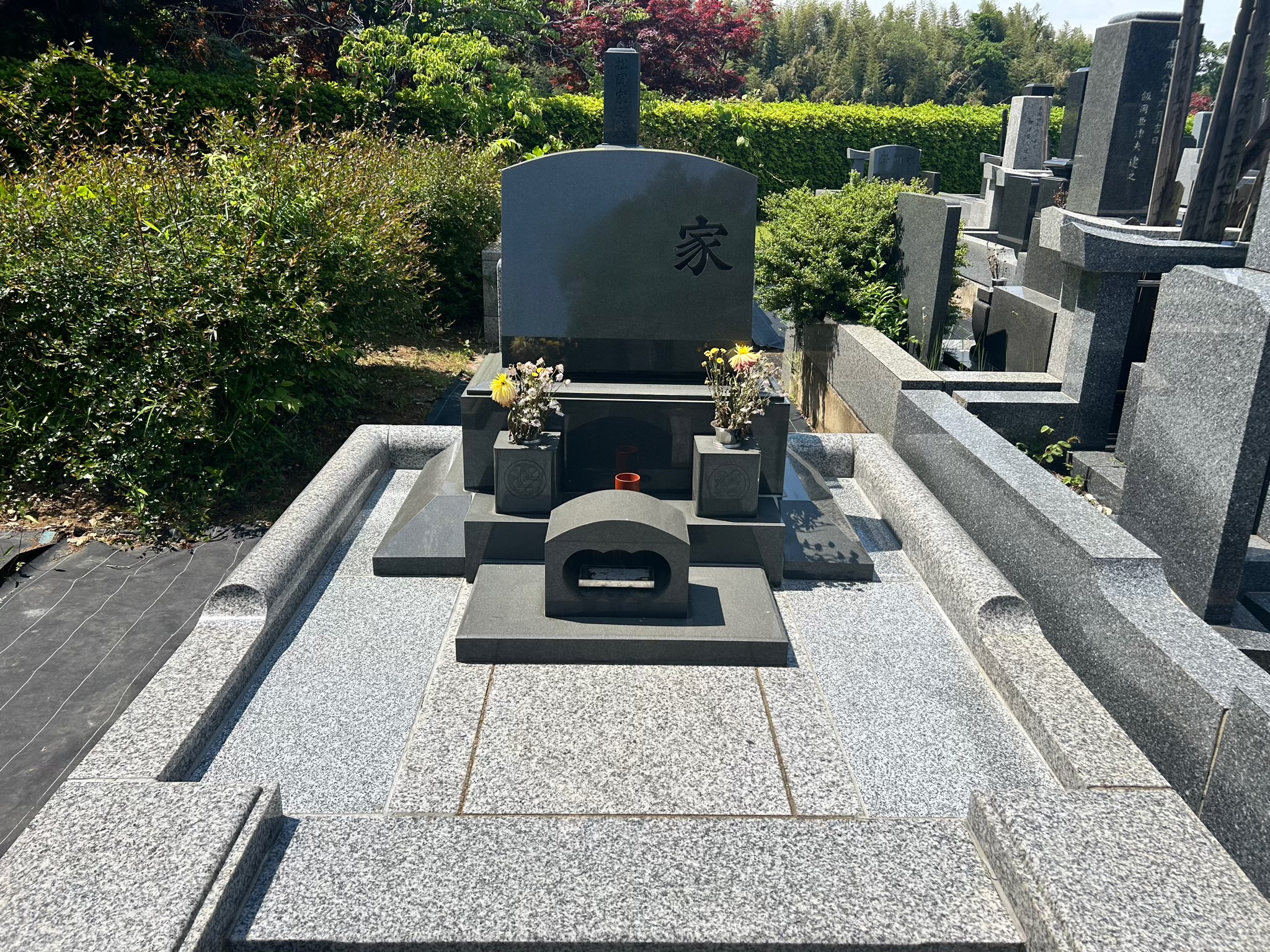 【白井聖地公園　敷石変更工事　K家様】